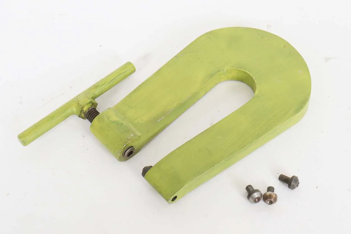 Riveting tool