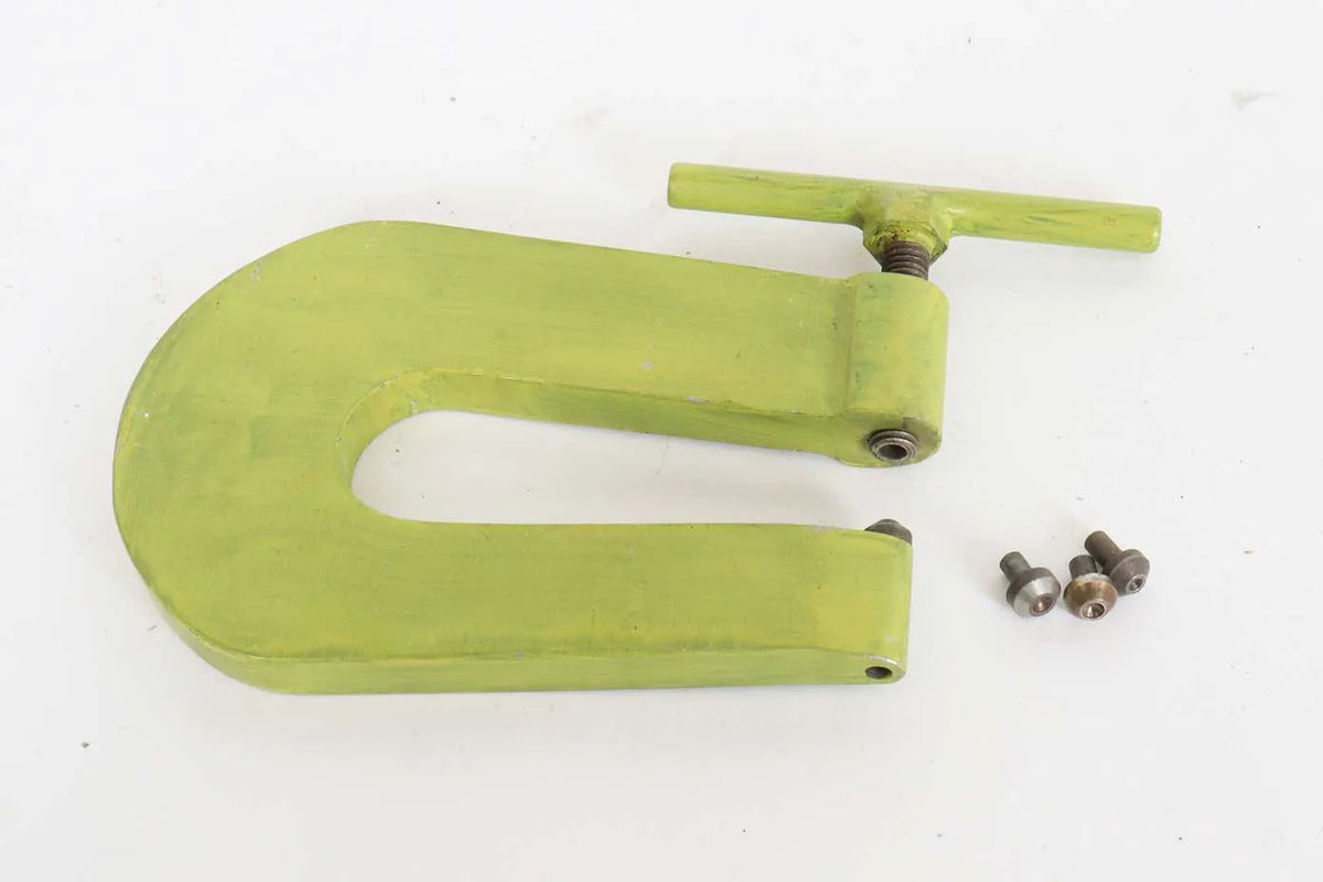 Riveting tool