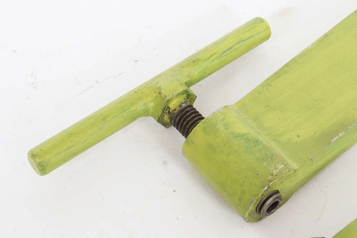Riveting tool