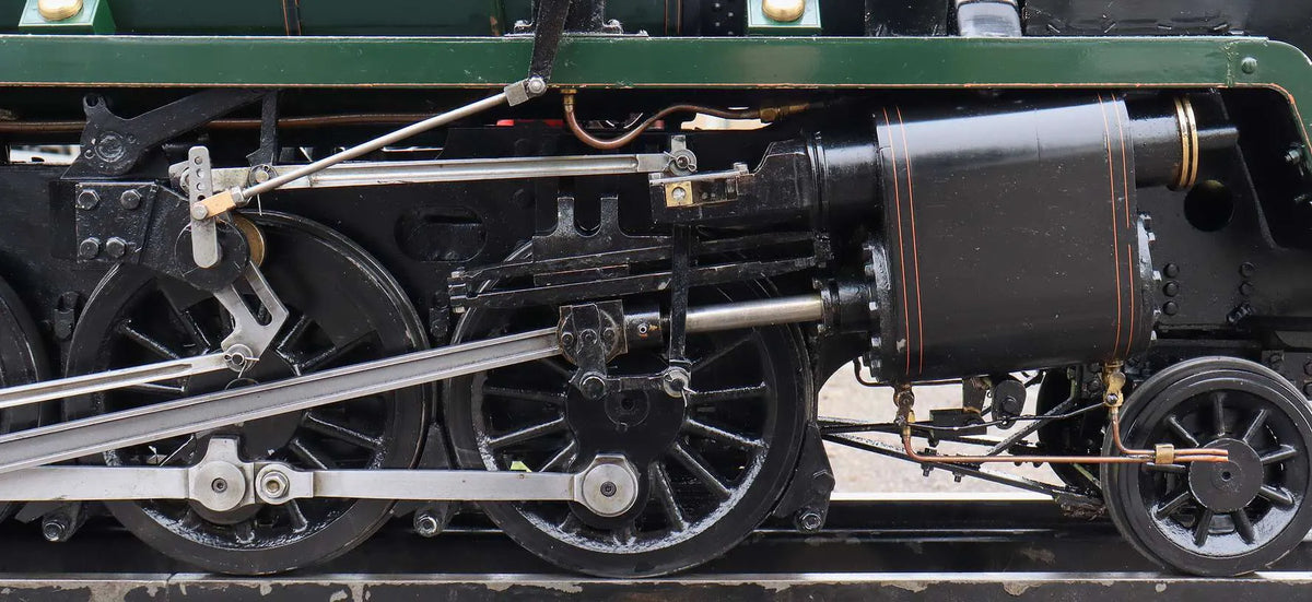 5 inch gauge BR Standard Class 9F 2-10-0 No.92220 "Evening Star"