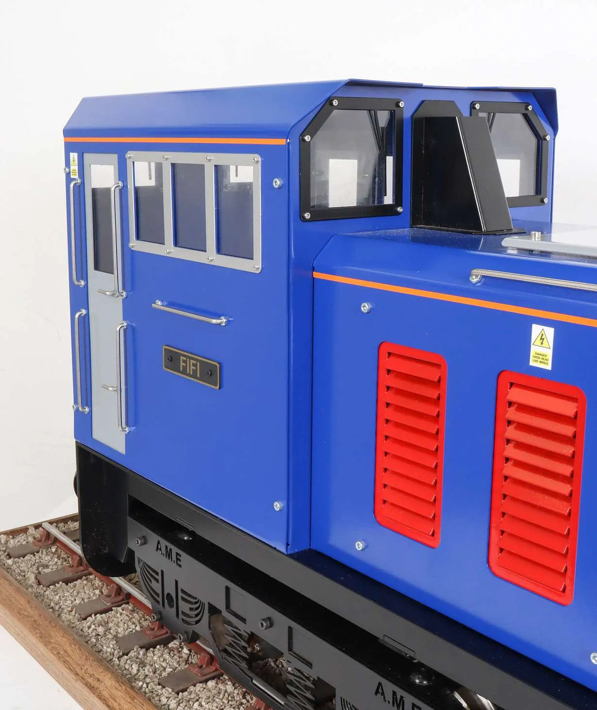 5 inch gauge AME "Vulcan 4" battery electric