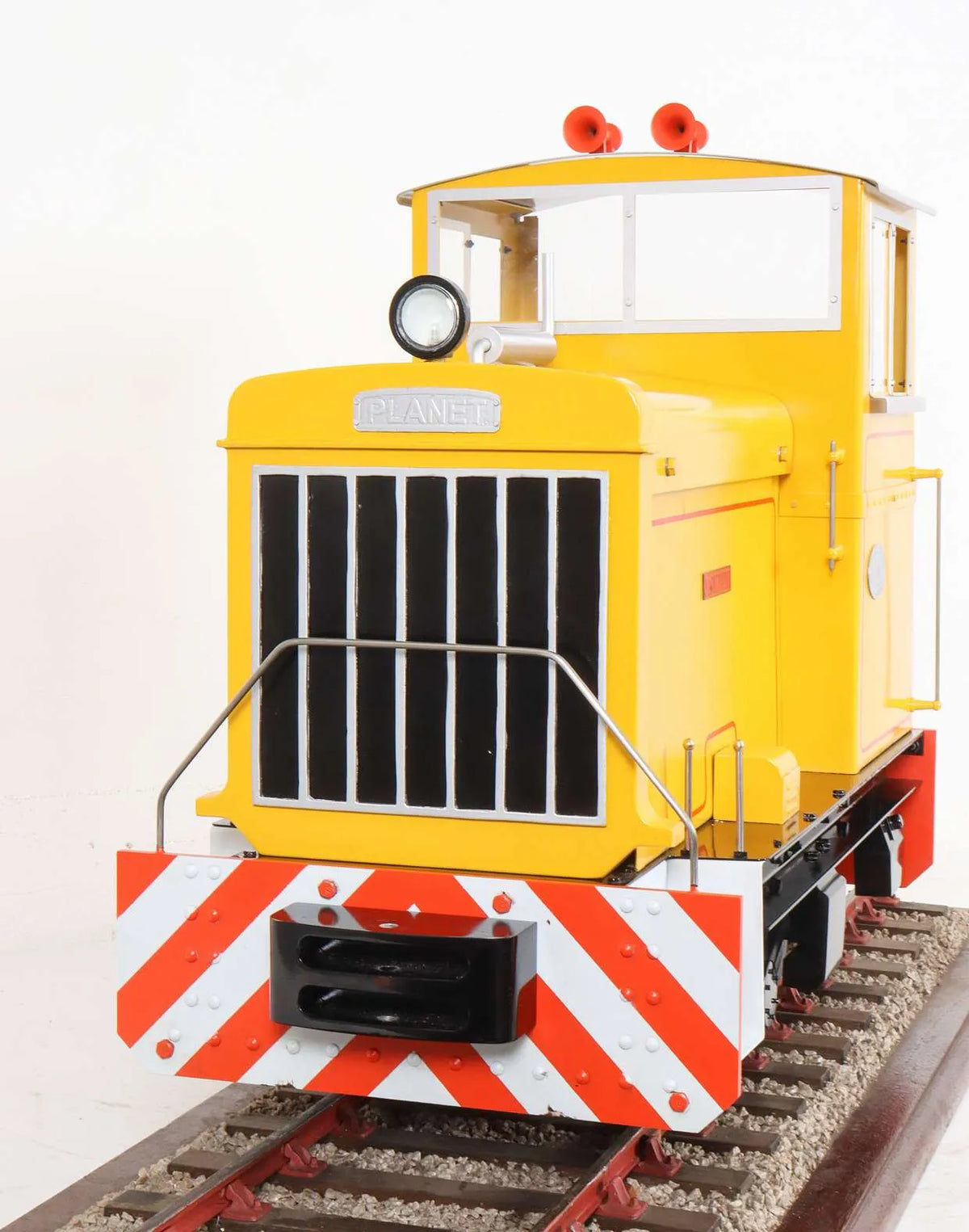 5 inch narrow gauge "Planet" battery electric