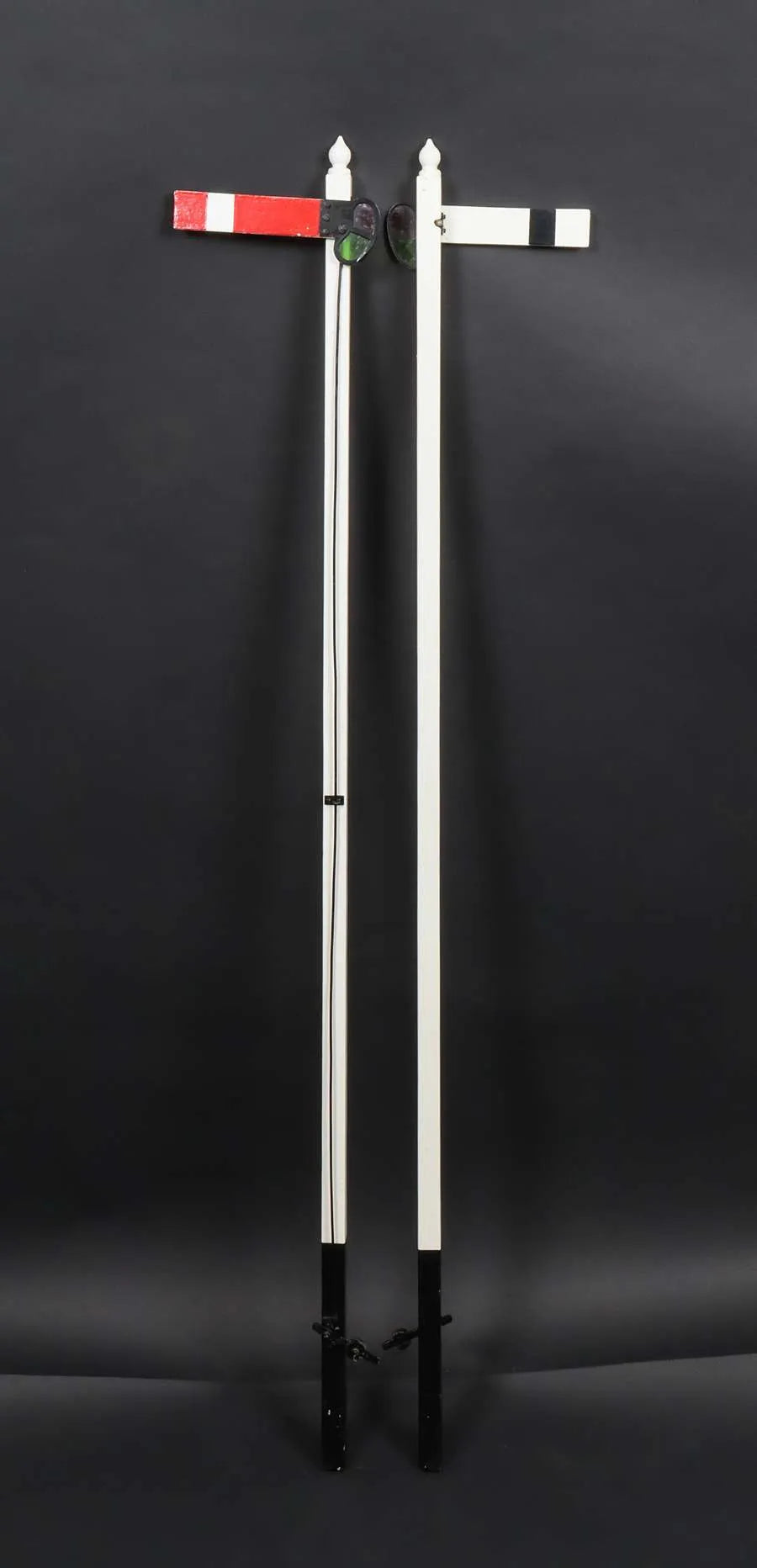 Pair semaphore signals