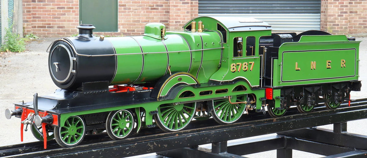 5 inch gauge "Claud Hamilton" 4-4-0