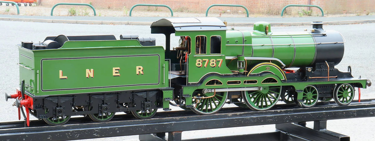 5 inch gauge "Claud Hamilton" 4-4-0