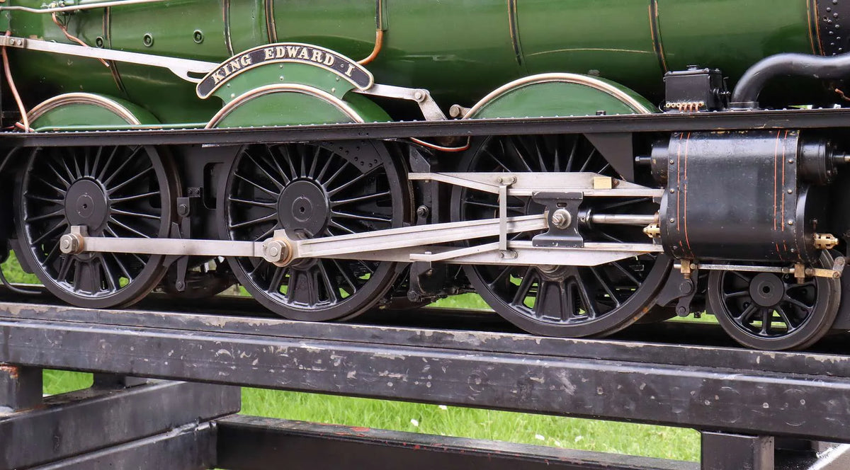 5 inch gauge GWR 4-6-0 No.6024 "King Edward I"