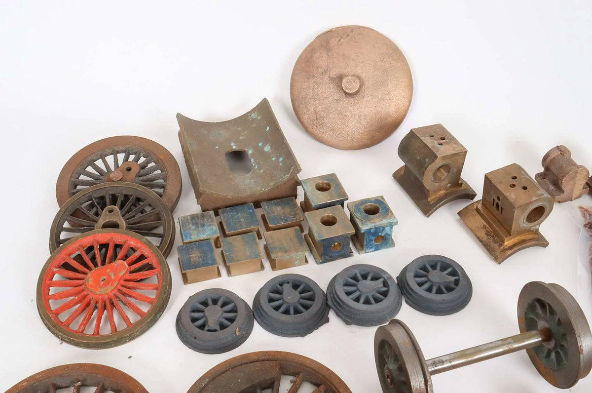 Quantity parts, gunmetal and iron castings