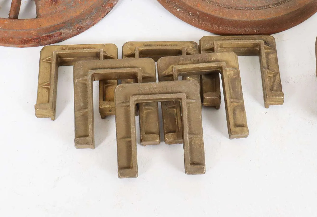 Quantity parts, gunmetal and iron castings