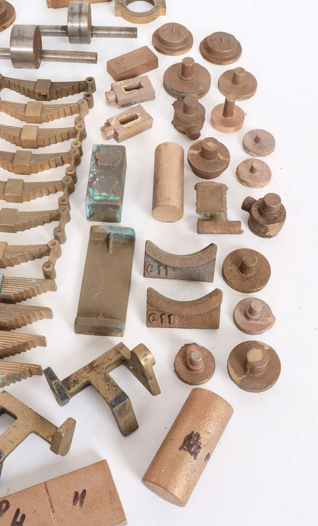 Quantity parts, gunmetal and iron castings