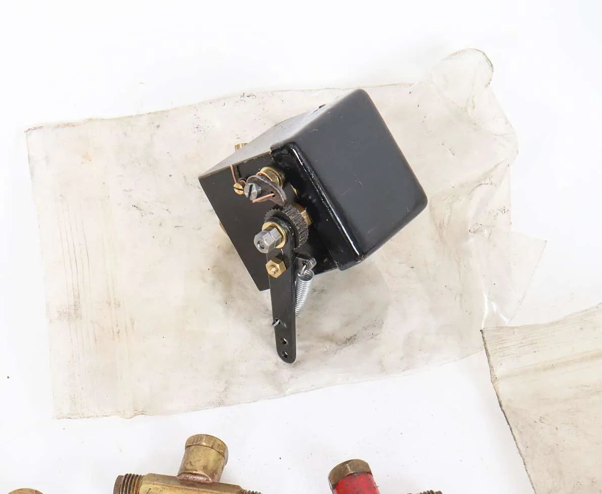 Assorted fittings