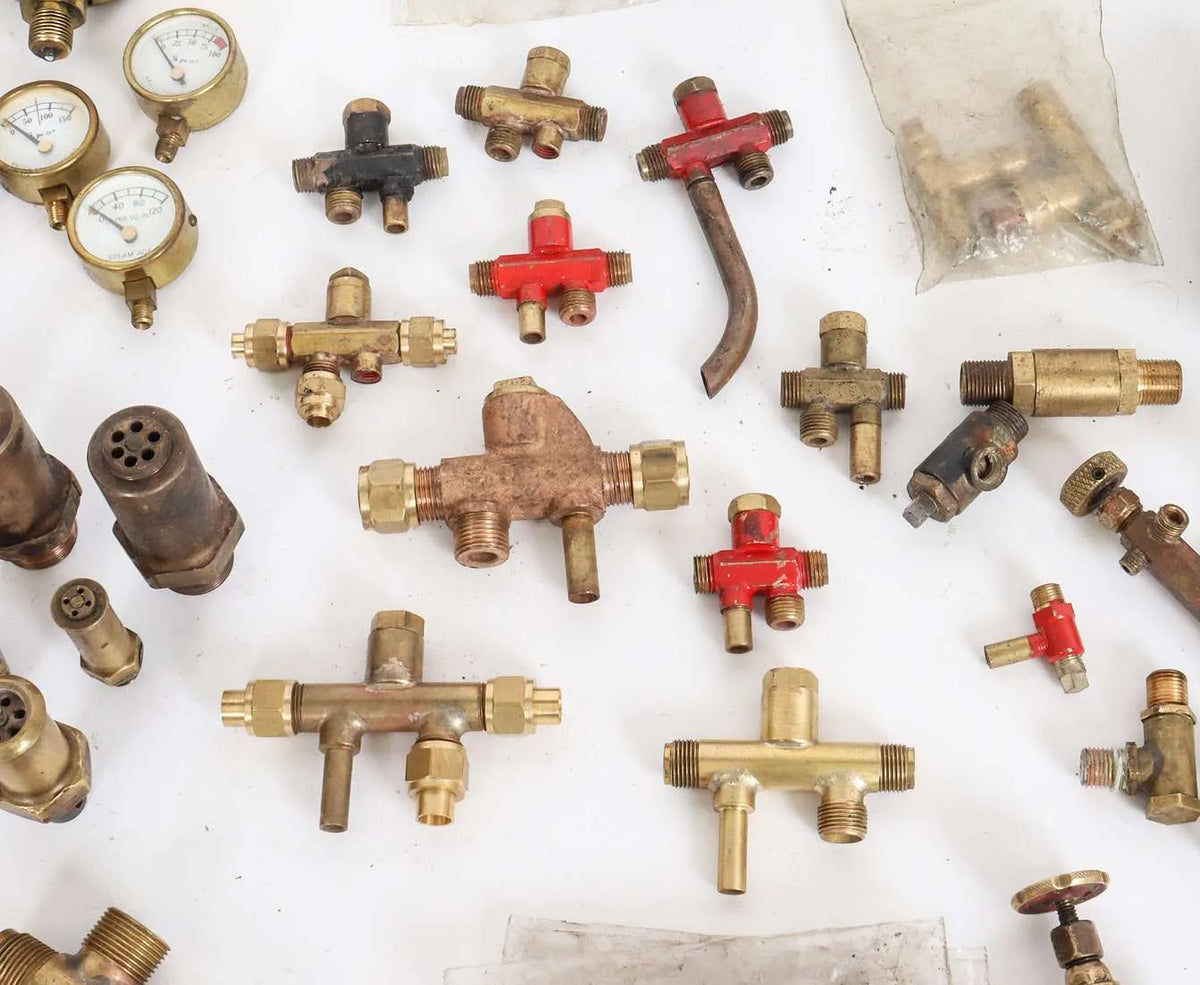 Assorted fittings