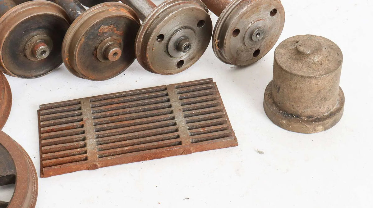 Miscellaneous 5 inch gauge parts and castings