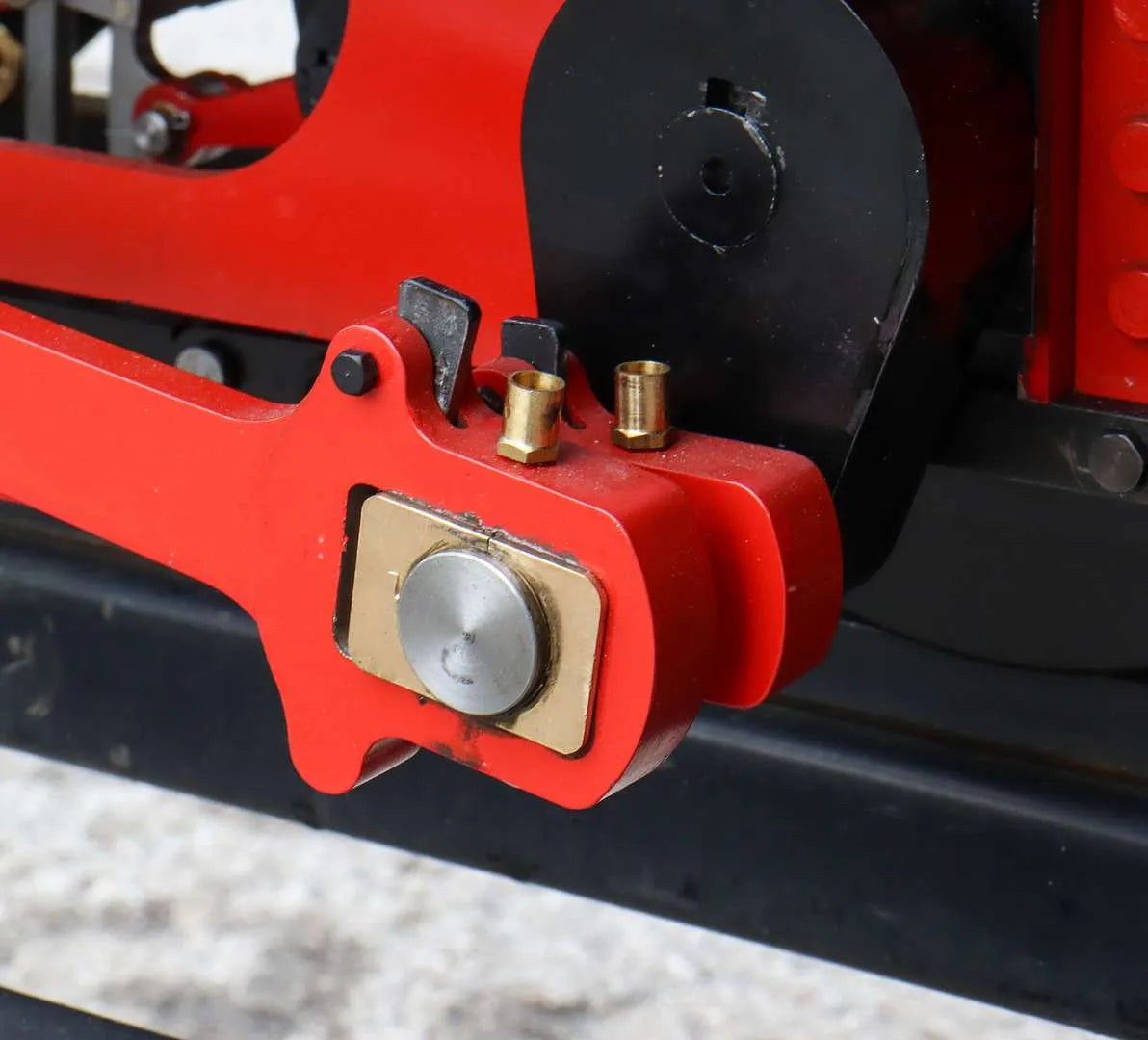 7 1/4 inch narrow gauge Hunslet 0-4-0ST "Lilla" with tender