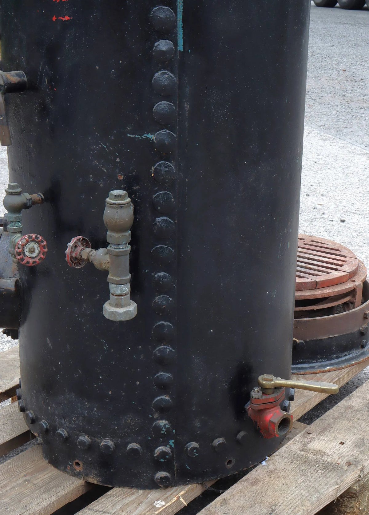 18 inch diameter coal-fired multitube boiler