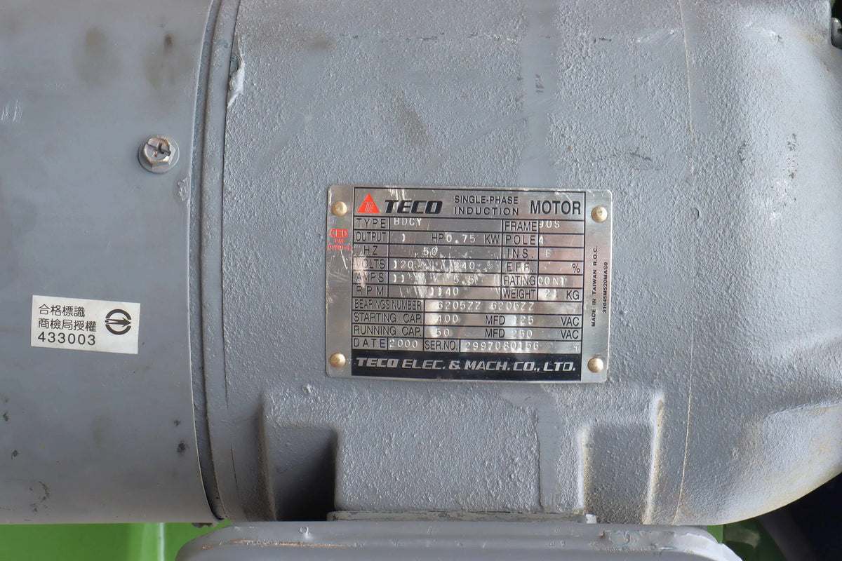 Warco VMC vertical milling machine with stand and tooling