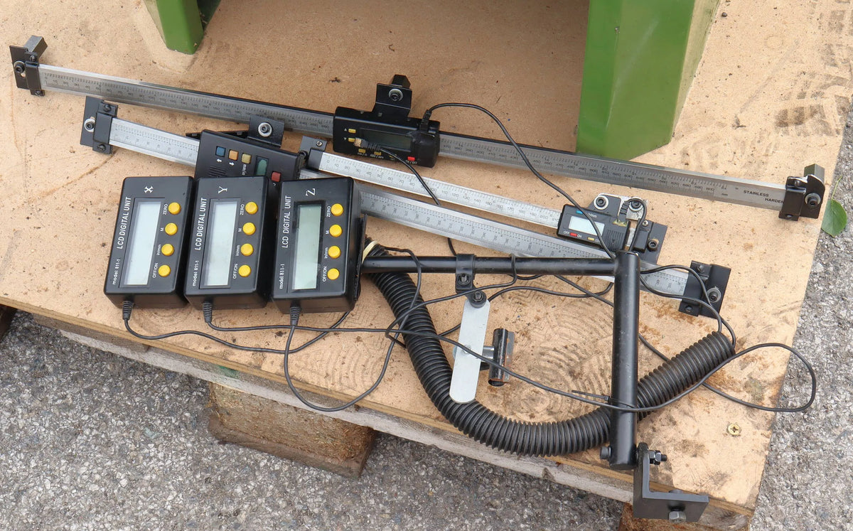 Warco VMC vertical milling machine with stand and tooling