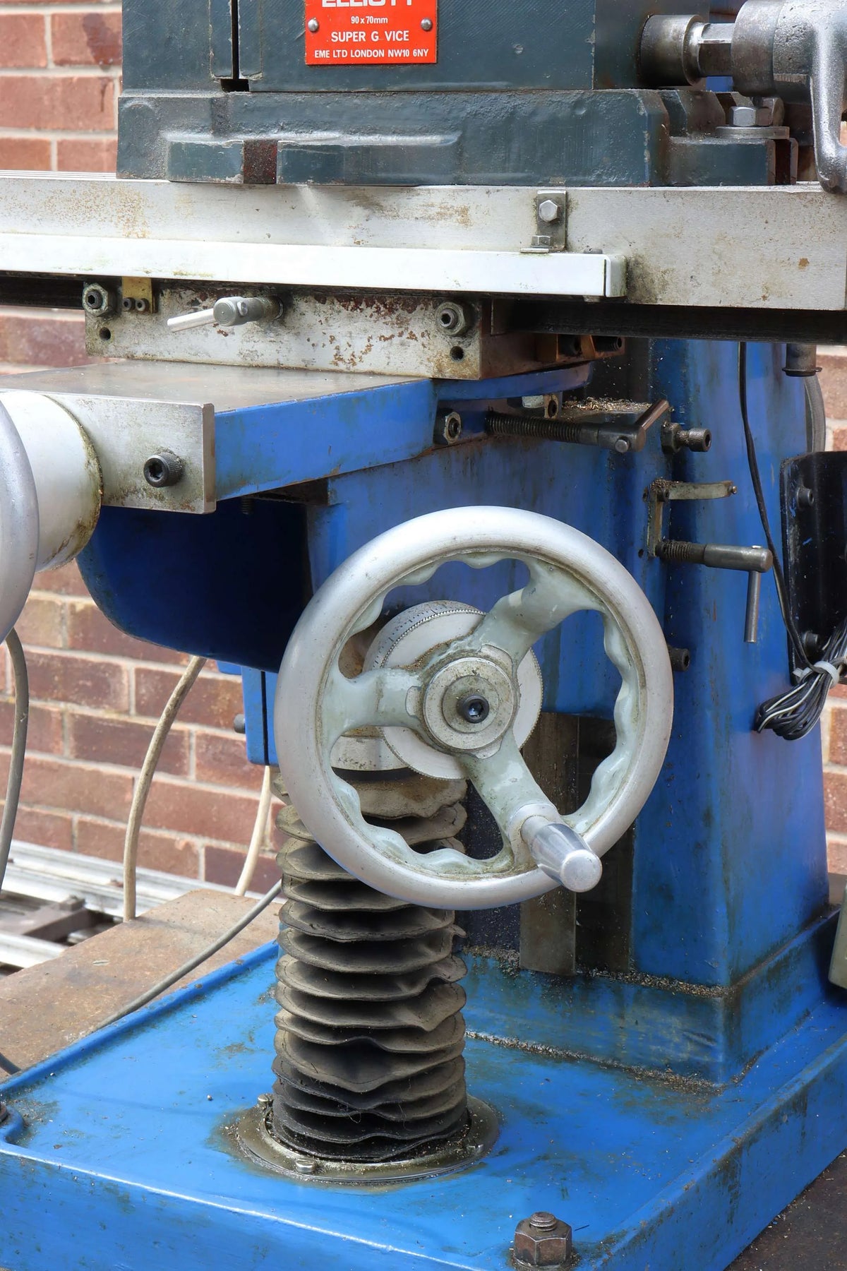 Sharp Mk2 vertical/horizontal milling machine with DRO