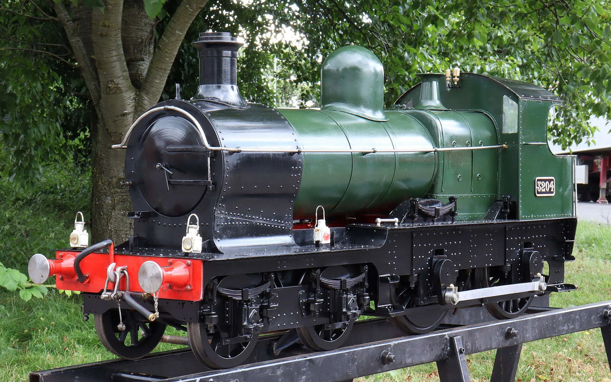 7 1/4 inch gauge GWR 32XX "Dukedog" 4-4-0