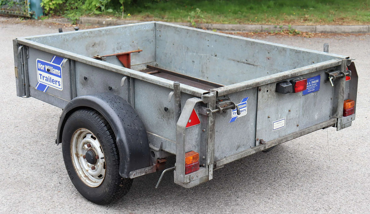 Ifor Williams GD64 braked trailer fitted for 7 1/4 inch gauge