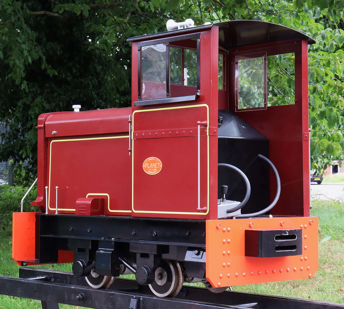 7 1/4 inch gauge Maxitrak "Planet 2" battery electric 0-4-0 shunter