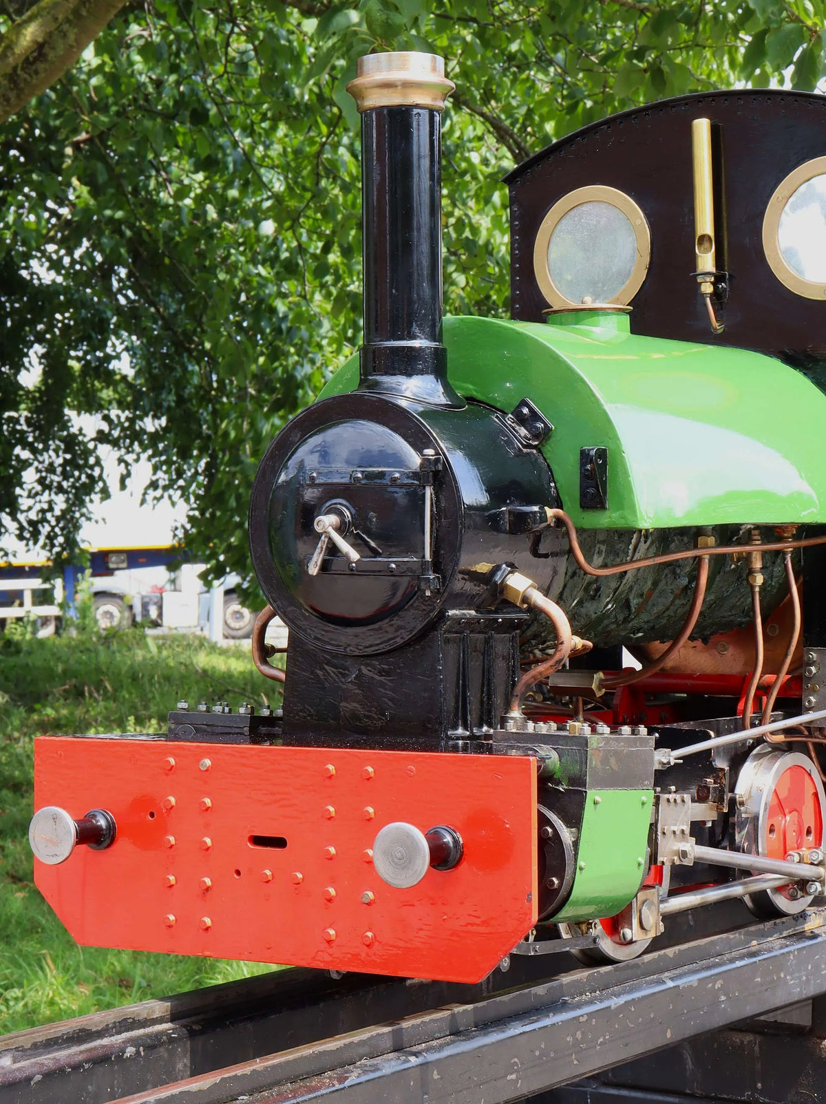 5 inch gauge ''Sweet Pea'' 0-4-2T and tender