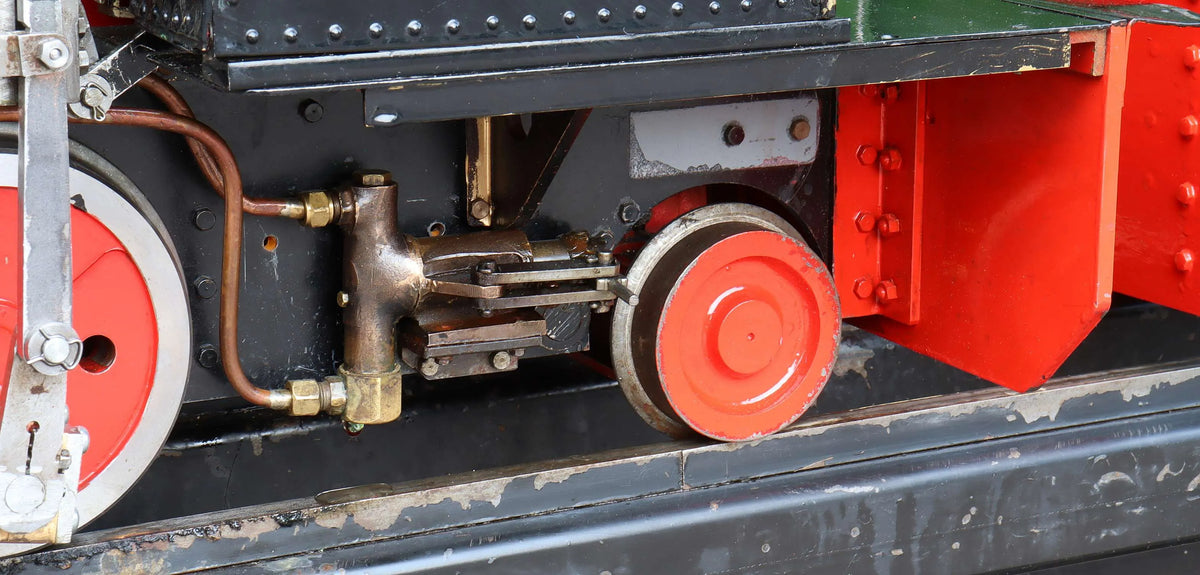 5 inch gauge ''Sweet Pea'' 0-4-2T and tender