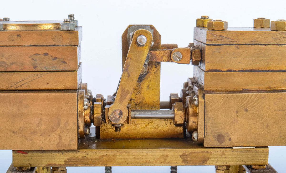 Duplex steam pump