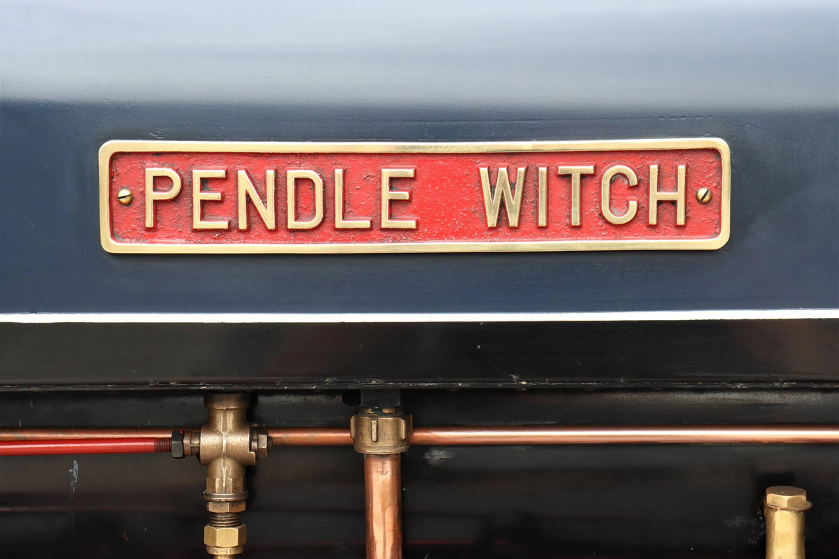 7 1/4 inch narrow gauge Hunslet 0-4-0ST "Pendle Witch"