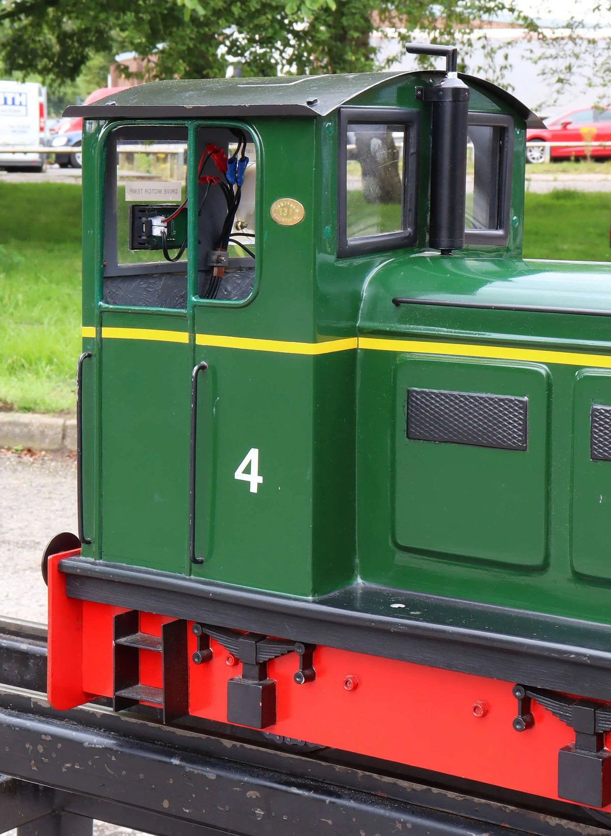 5 inch narrow gauge Maxitrak "Simplicity" 0-4-0 battery electric