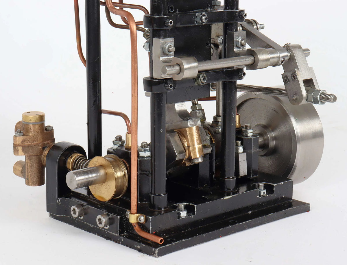 Single cylinder vertical engine