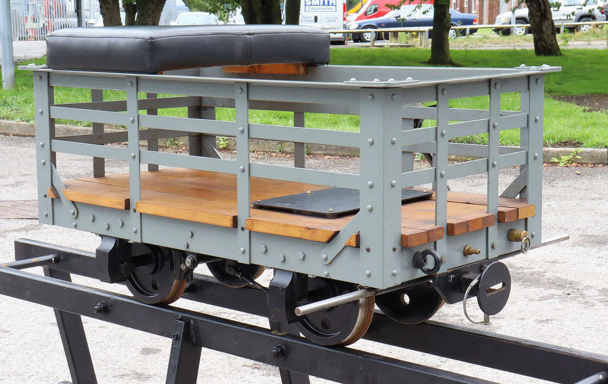 7 1/4 inch narrow gauge braked slate wagon