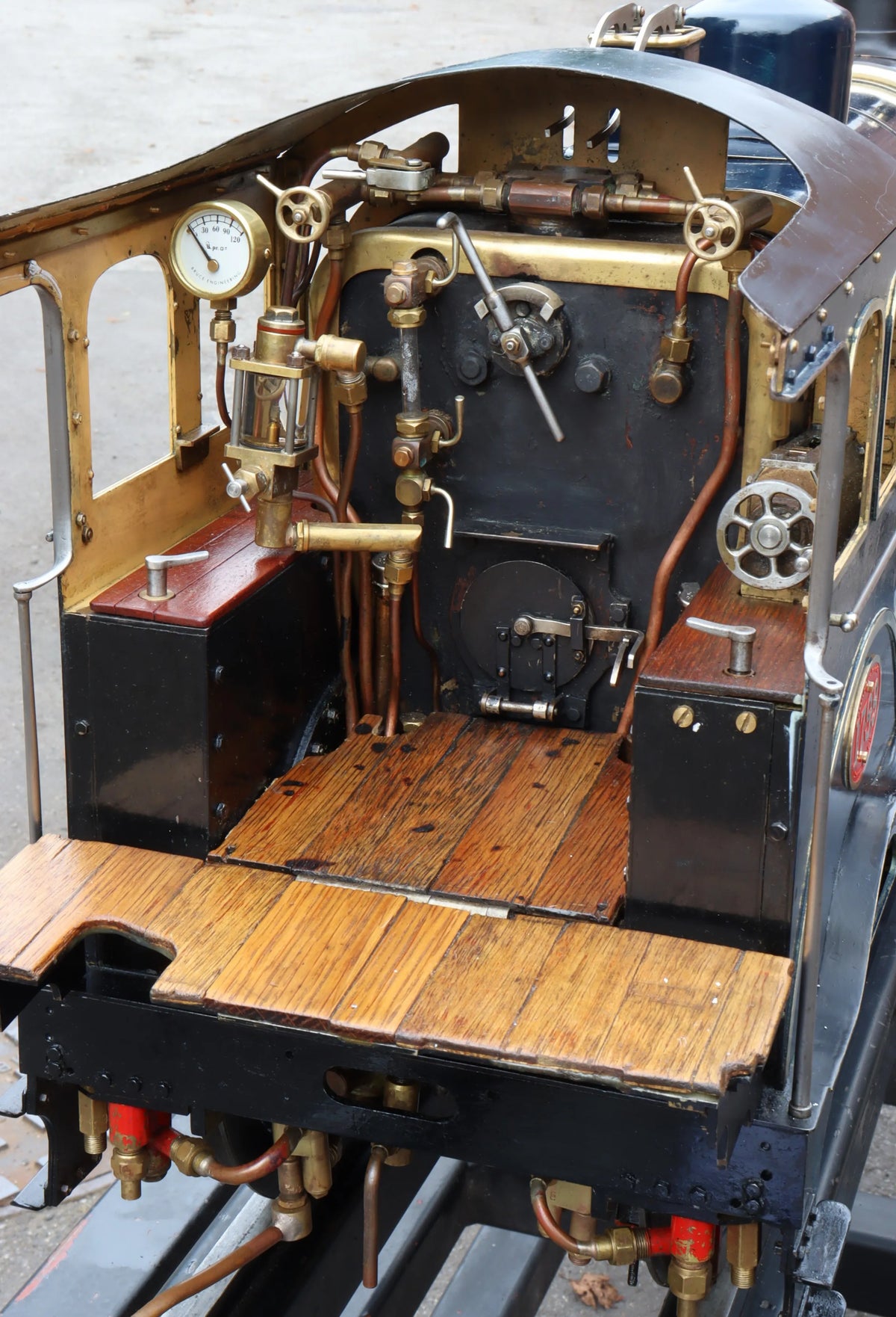 5 inch gauge ''Claud Hamilton'' 4-4-0