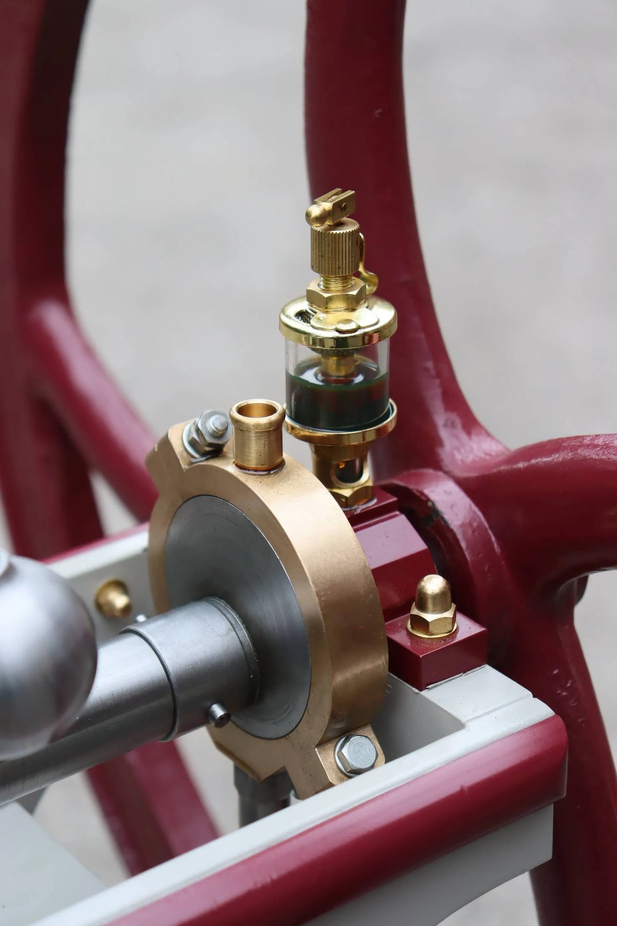 Award-winning large vertical engine