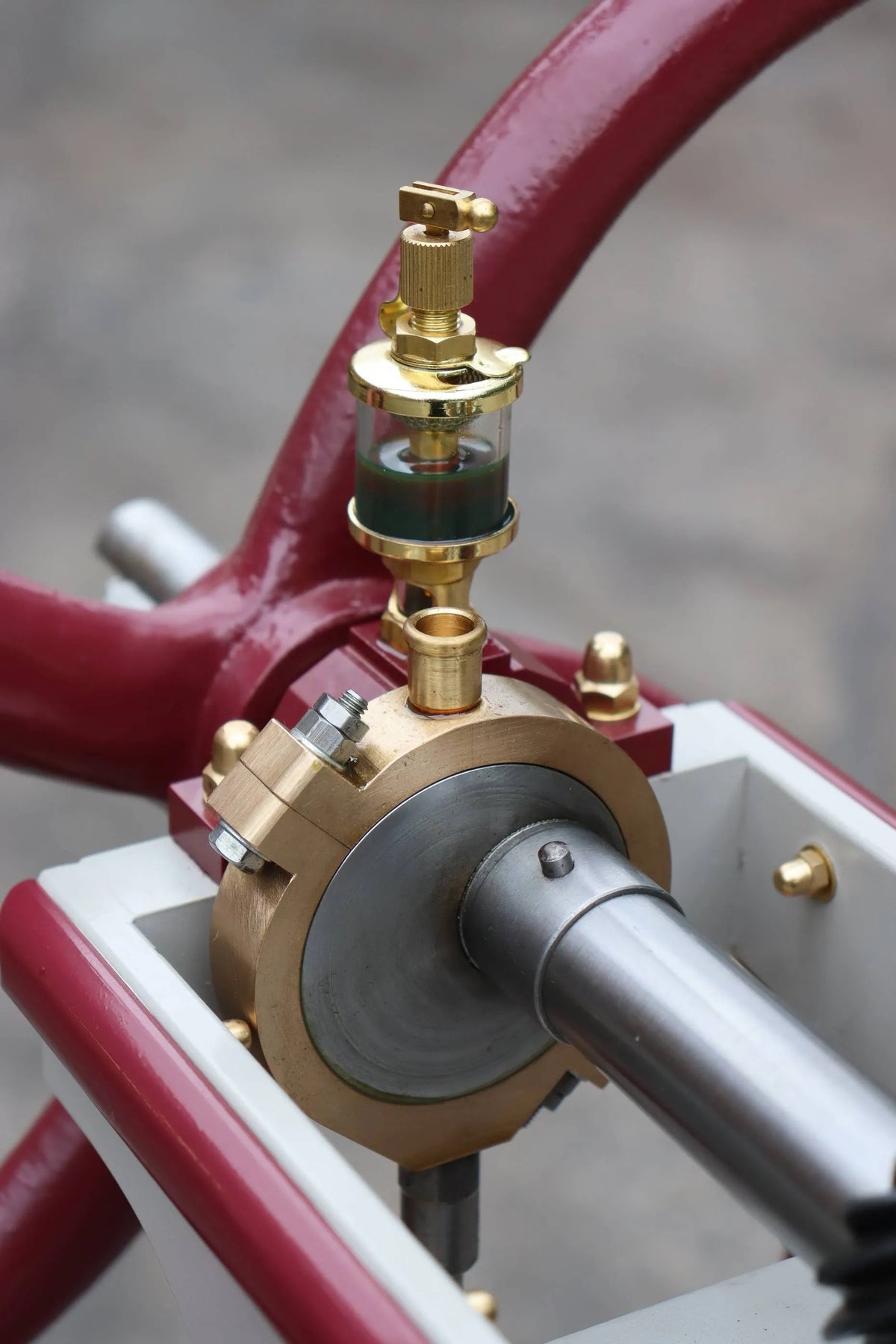 Award-winning large vertical engine