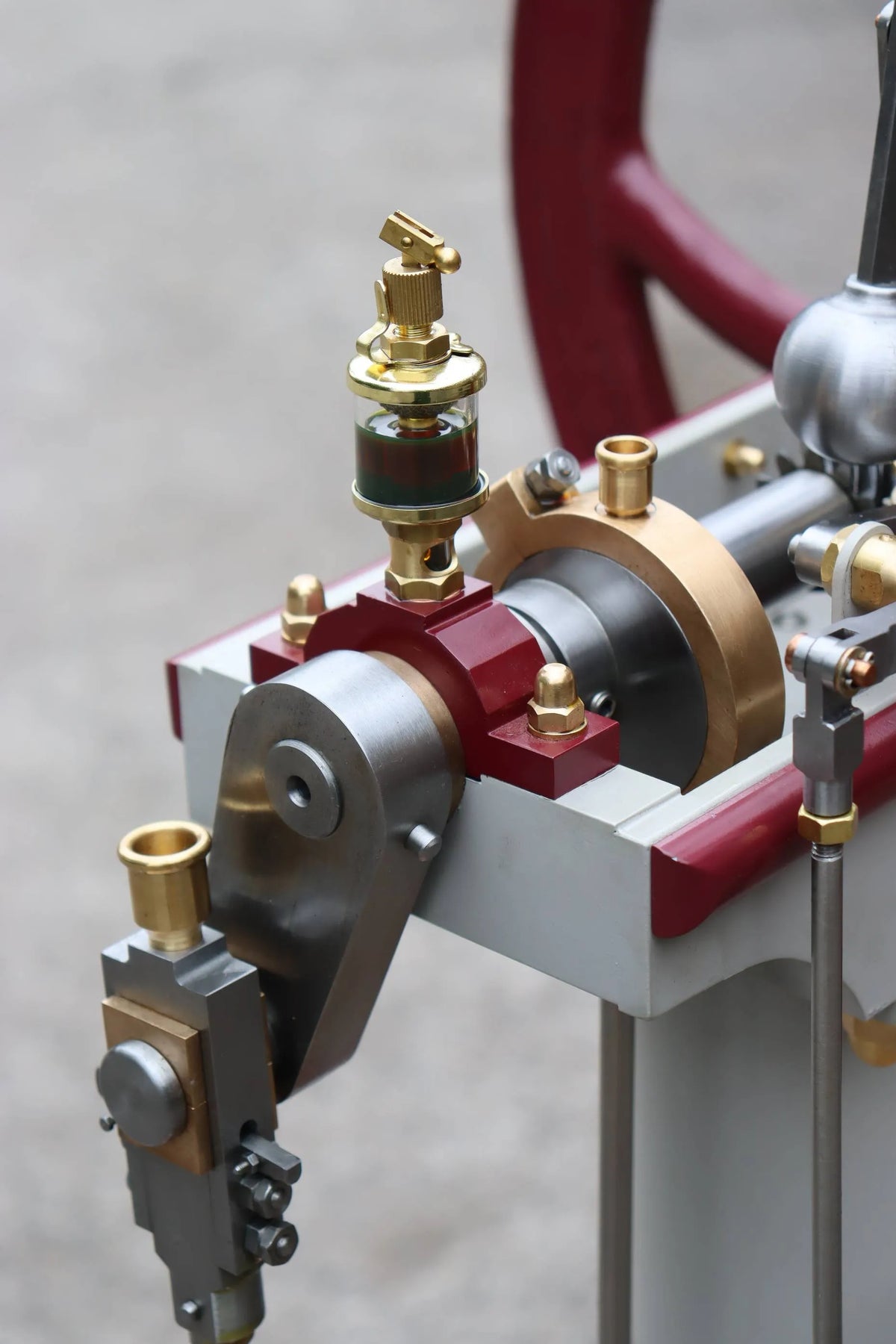 Award-winning large vertical engine