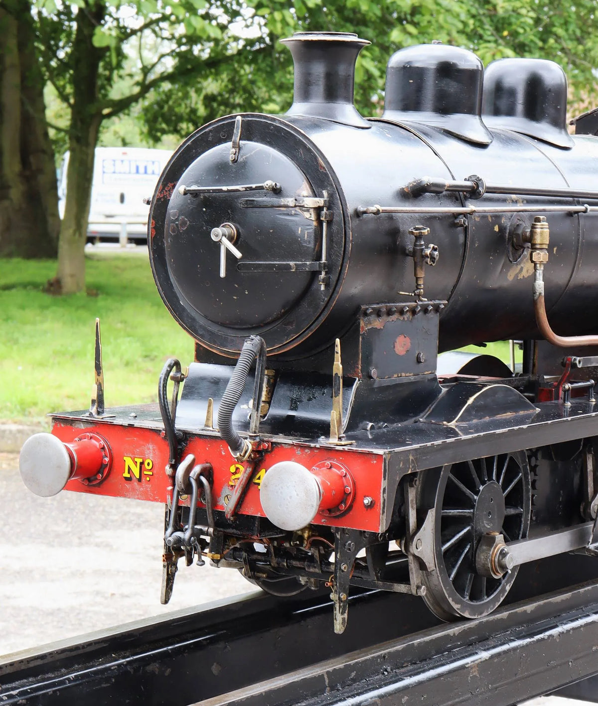 5 inch gauge LB&SCR C2X 0-6-0