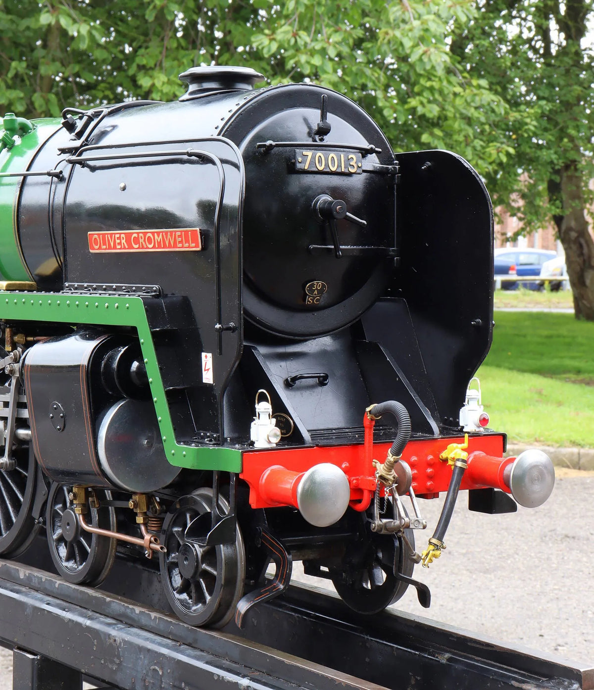 5 inch gauge BR Standard Class 7 No.70013 "Oliver Cromwell"