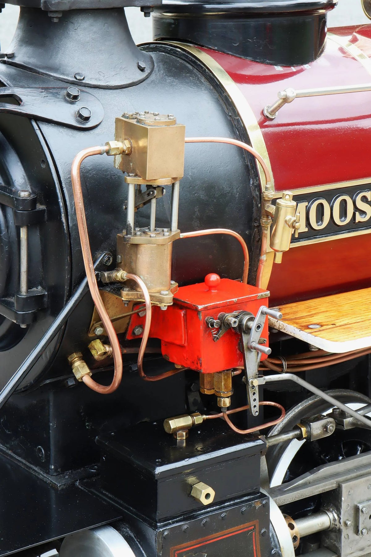 7 1/4 inch gauge C19 2-8-0