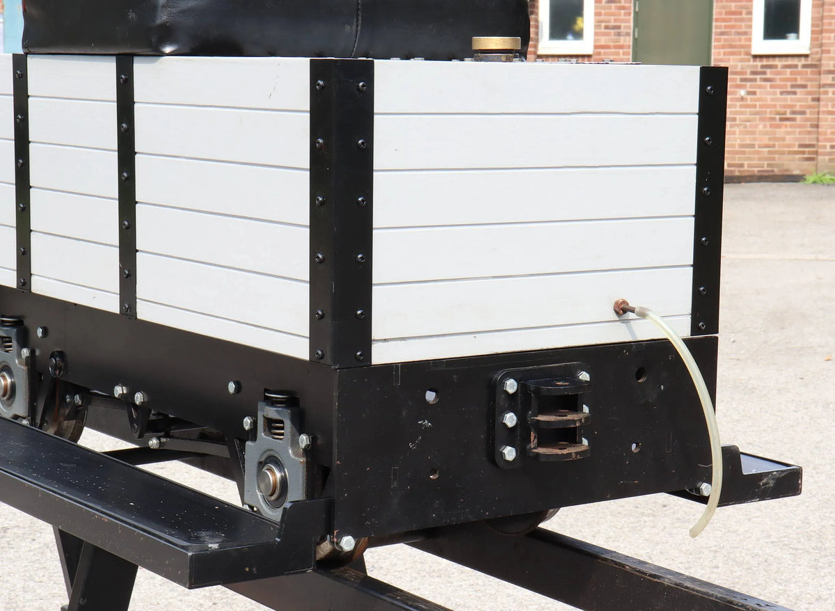 7 1/4 inch gauge driving truck with vacuum & boiler feed pumps