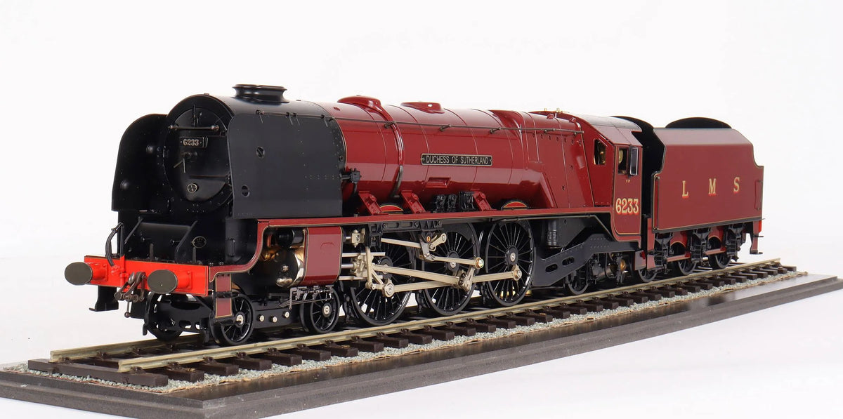 Gauge 1 Aster "Duchess of Sutherland" with display case