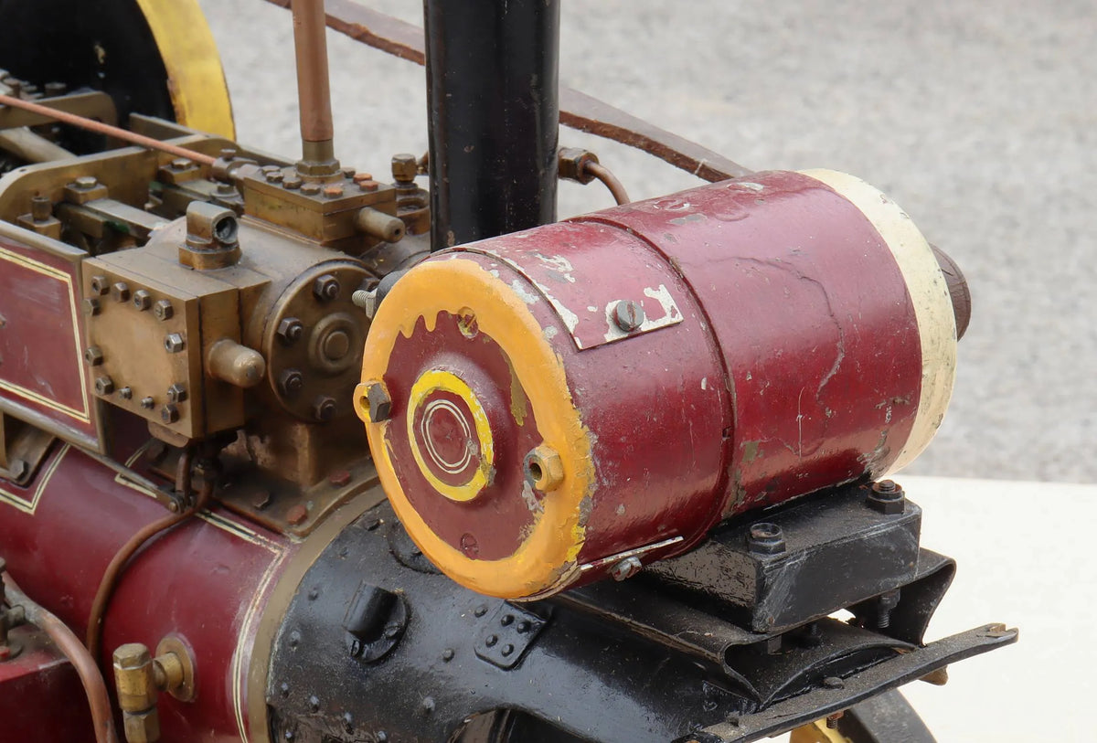 Vintage 1 1/4 inch scale Showmans engine