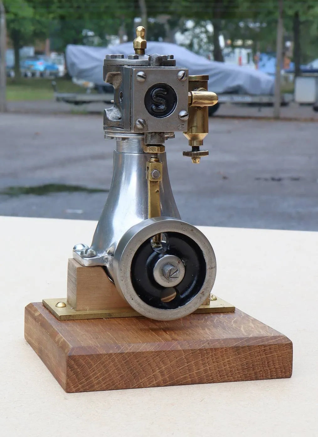 Stuart "BB" vertical engine