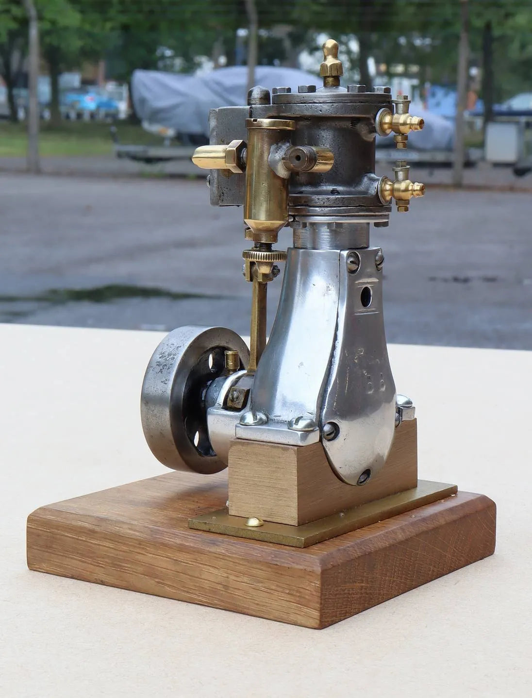 Stuart "BB" vertical engine