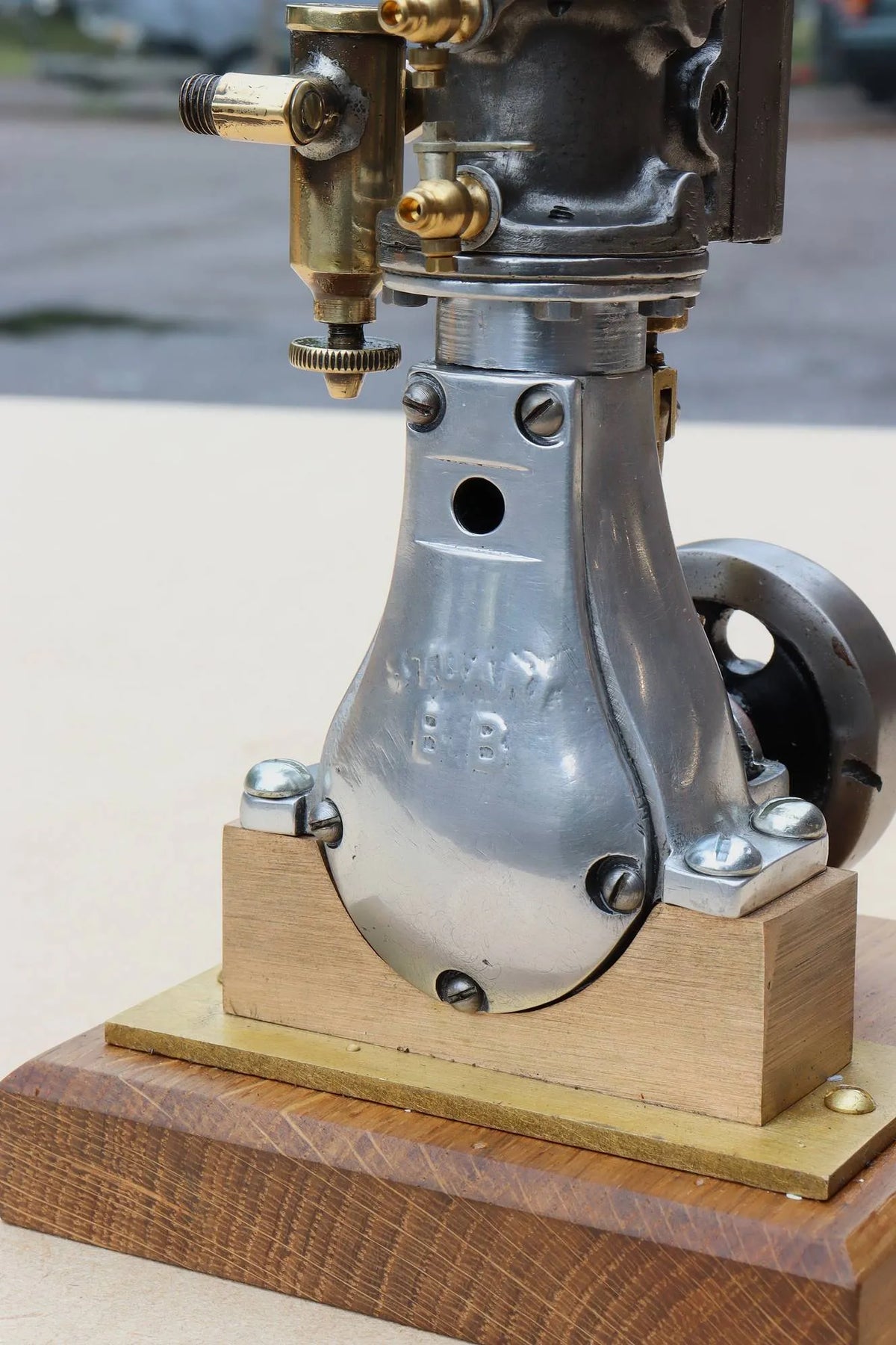 Stuart "BB" vertical engine
