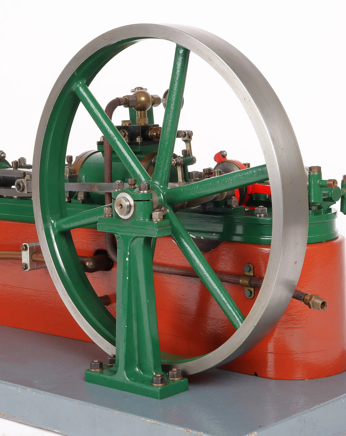 Horizontal pumping engine