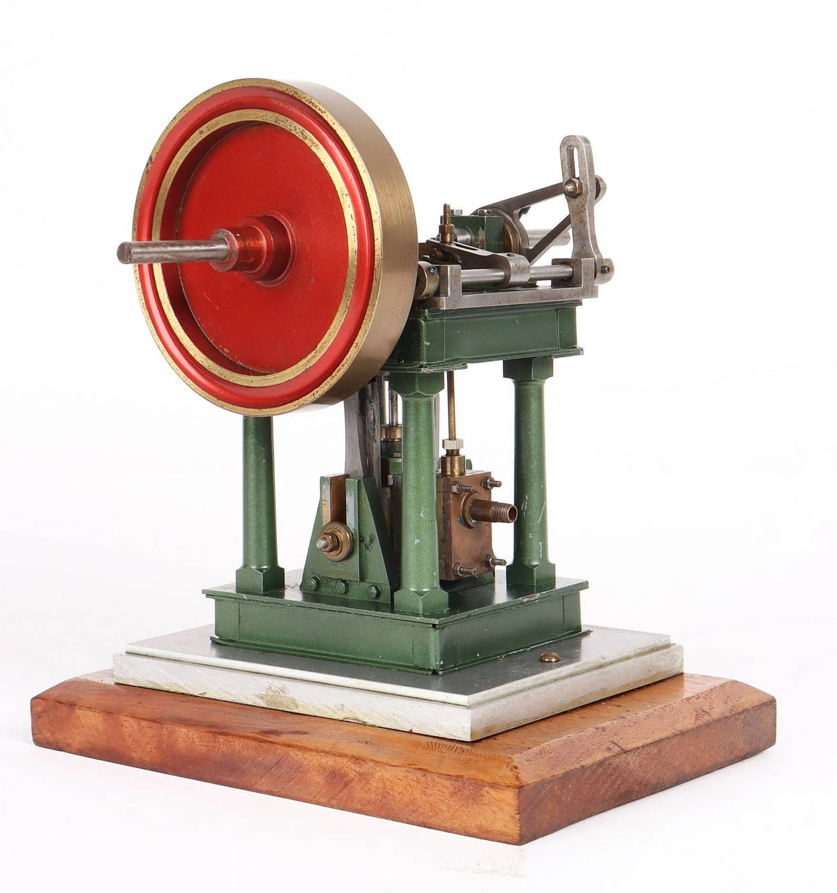 Four pillar vertical engine