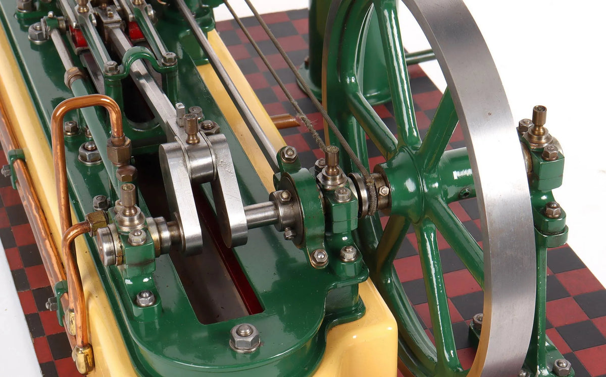 Horizontal mill engine with governor