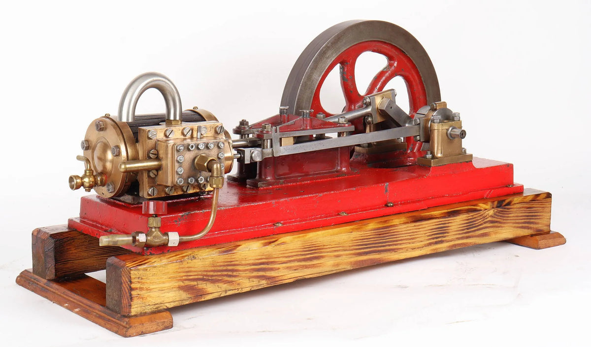Vintage horizontal engine