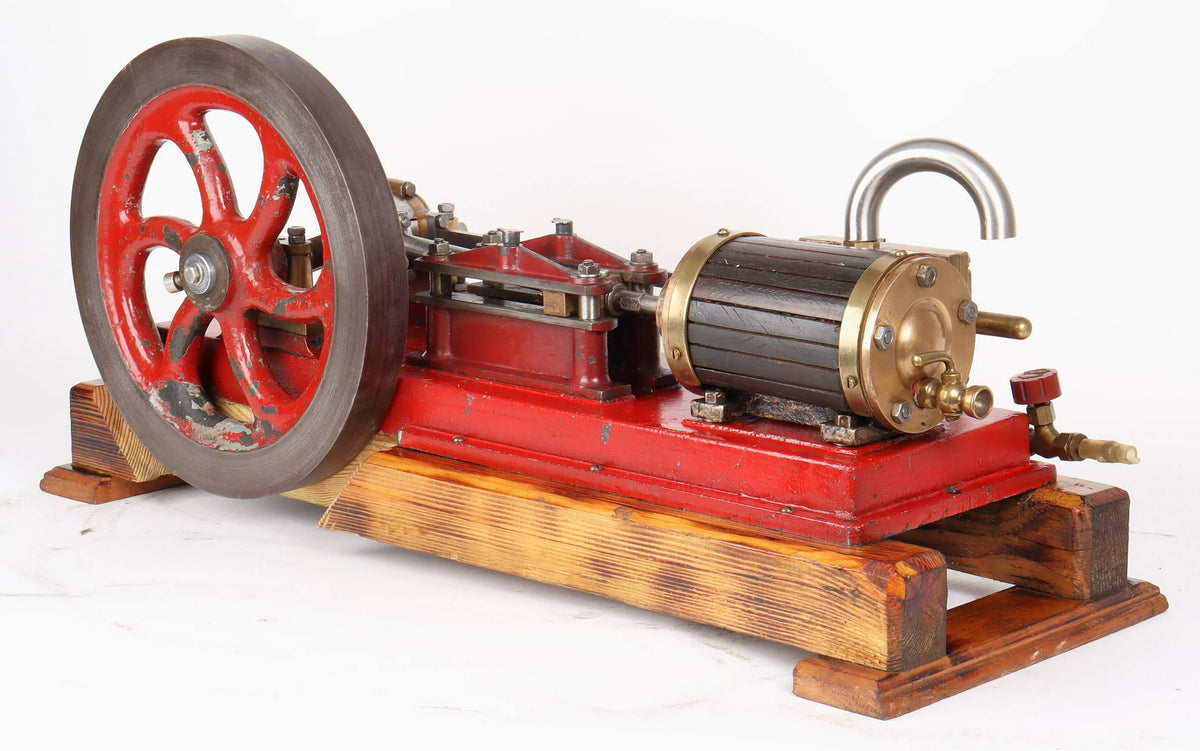 Vintage horizontal engine