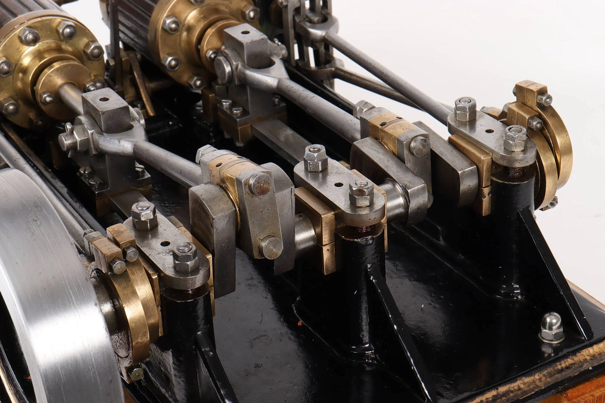 Horizontal twin marine engine